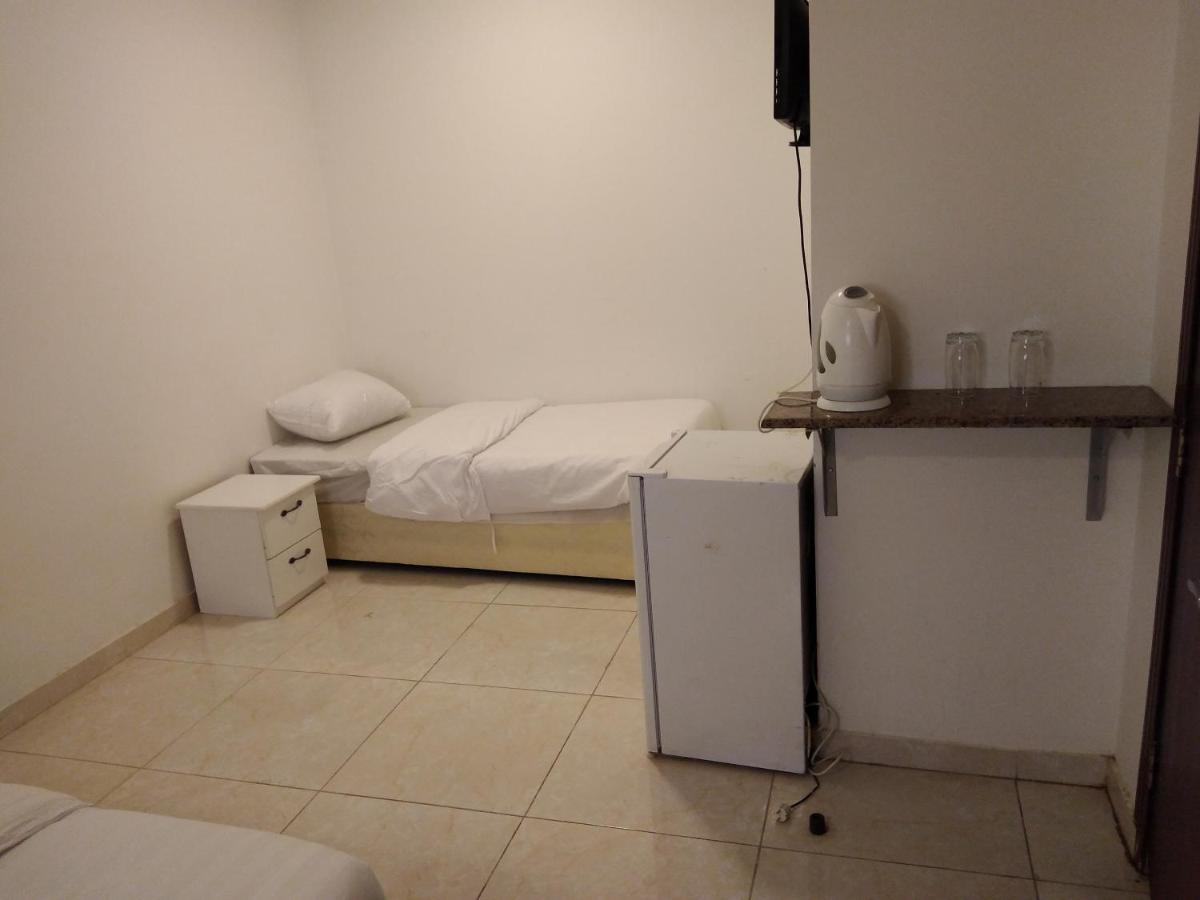 Popular attractions Area Nearby Property